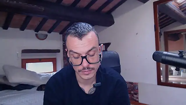 Snapshot of cek_186 chatting on 03-22-26, 08:27 cek 186 online show from 03-22-26, 08:27