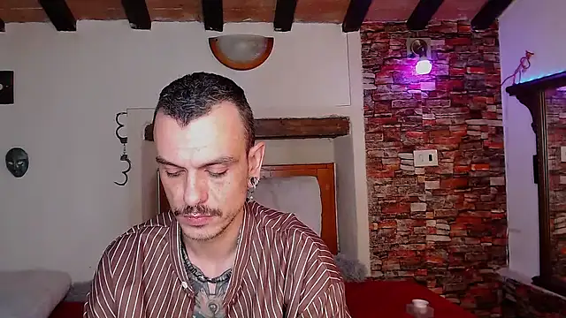 Snapshot of cek_186 chatting on 03-27-26, 08:32 cek 186 online show from 03-27-26, 08:32