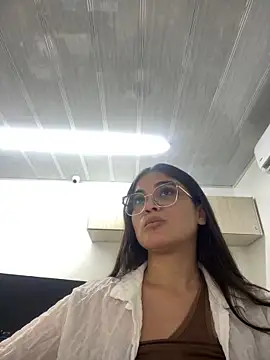 CamilaSofiia online show from 10-29-25, 08:08