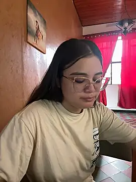 CamilaSofiia online show from 03-11-26, 09:31