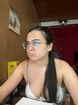 Snapshot of CamilaSofiia chatting on 05-07-26, 11:30 CamilaSofiia online show from 05-07-26, 11:30