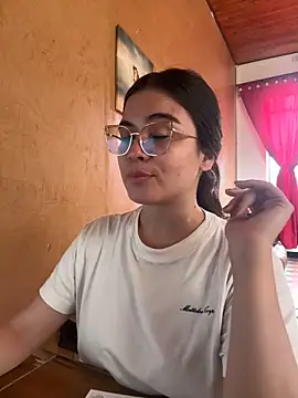 CamilaSofiia online show from 03-09-26, 08:23