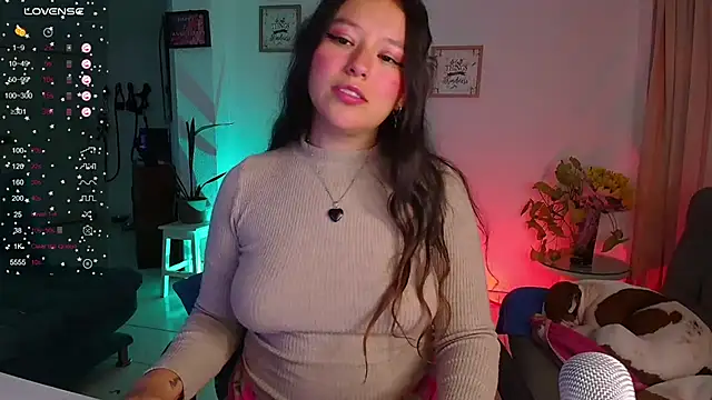 Snapshot of Lexie_Thompson10 chatting on 02-17-25, 10:29 Lexie Thompson10 online show from 02-17-25, 10:29