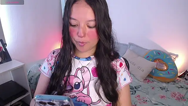 Snapshot of Lexie_Thompson10 chatting on 10-08-25, 07:14 Lexie Thompson10 online show from 10-08-25, 07:14
