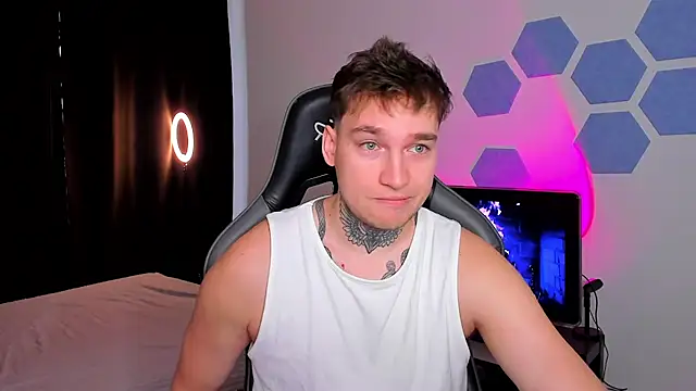 Chris Tyson online show from 11-28-25, 07:52