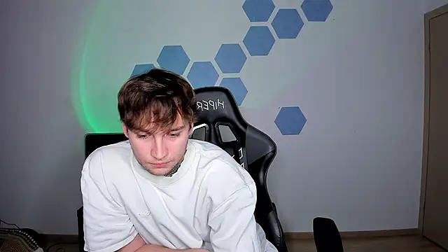 Chris Tyson online show from 11-22-25, 07:24