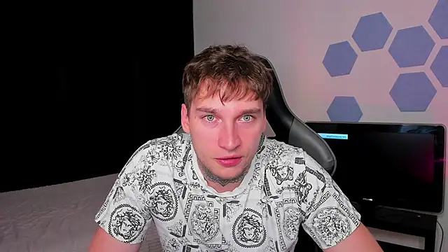 Chris Tyson online show from 09-14-25, 01:28