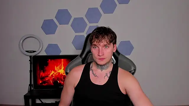 Chris Tyson online show from 10-22-25, 09:24