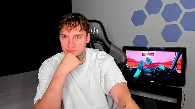 Chris Tyson online show from 09-19-25, 01:09