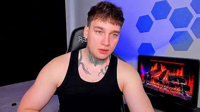 Snapshot of Chris_Tyson chatting on 02-04-26, 08:09 Chris Tyson online show from 02-04-26, 08:09