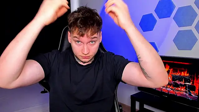 Snapshot of Chris_Tyson chatting on 02-02-26, 08:02 Chris Tyson online show from 02-02-26, 08:02