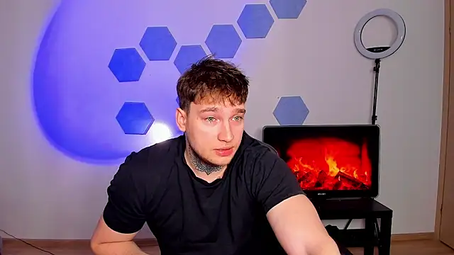 Snapshot of Chris_Tyson chatting on 02-19-26, 09:06 Chris Tyson online show from 02-19-26, 09:06