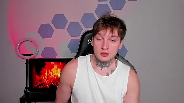 Chris Tyson online show from 10-23-25, 10:19