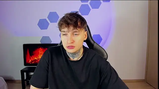 Chris Tyson online show from 02-25-25, 10:20