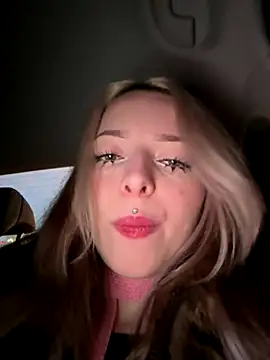 LoraaDoll online show from 12-15-25, 01:28