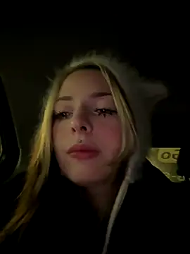 LoraaDoll online show from 12-16-25, 02:54