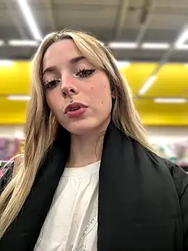 LoraaDoll online show from 10-05-25, 03:47