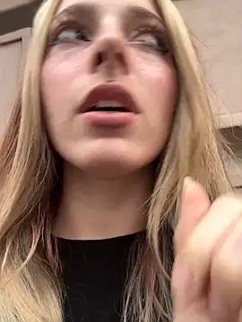 LoraaDoll online show from 09-16-25, 03:24