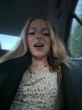 LoraaDoll online show from 09-26-25, 03:30