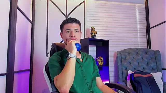 EdwardRoss  online show from 09-15-25, 06:41