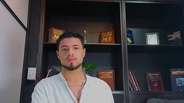 EdwardRoss  online show from 09-29-25, 08:14