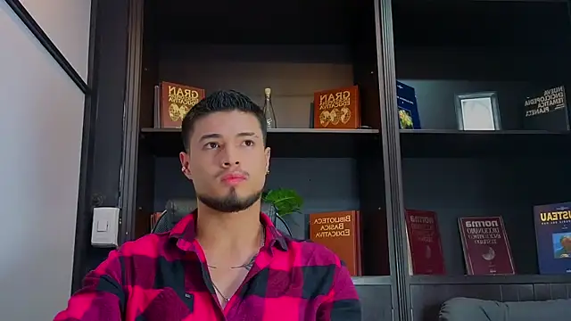 EdwardRoss  online show from 09-26-25, 08:27