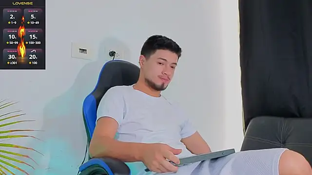 EdwardRoss  online show from 12-03-25, 08:08