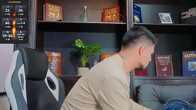 EdwardRoss  online show from 10-03-25, 09:05