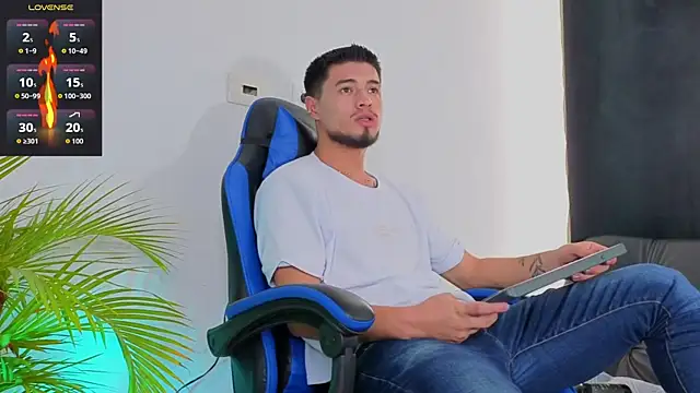 EdwardRoss  online show from 11-11-25, 07:30