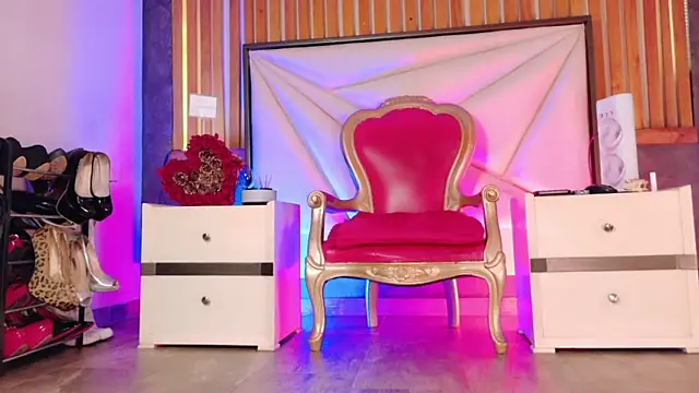 LilyyBigAss online show from 04-21-26, 11:50