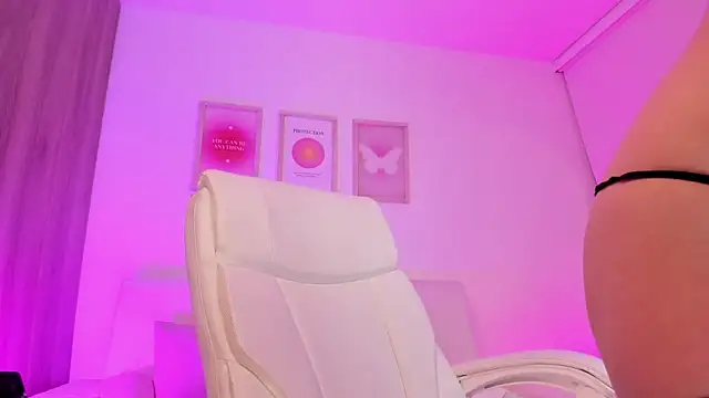 Steff London online show from 03-20-25, 12:19