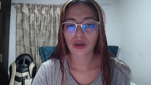 Kate lorens9 online show from 11-22-25, 01:15