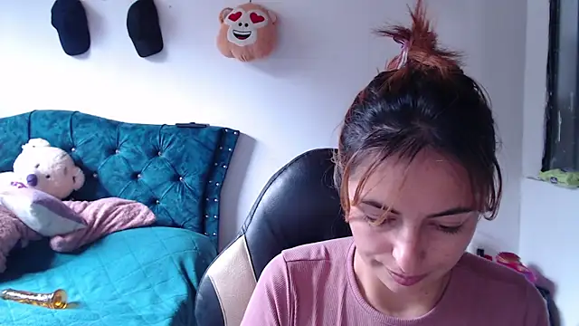 Kate lorens9 online show from 05-14-26, 02:25