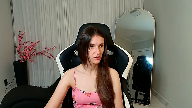 upssnowy online show from 10-26-25, 05:02