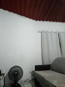 Snapshot of Julia_Pretinha chatting on 02-21-25, 01:55 Julia Pretinha online show from 02-21-25, 01:55