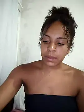 Snapshot of Julia_Pretinha chatting on 04-03-26, 03:24 Julia Pretinha online show from 04-03-26, 03:24