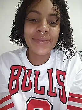 Julia Pretinha online show from 05-09-26, 01:42