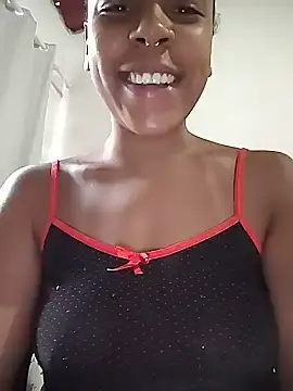 Snapshot of Julia_Pretinha chatting on 01-13-26, 01:37 Julia Pretinha online show from 01-13-26, 01:37