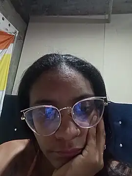 ZoeSmitth online show from 11-25-25, 05:52