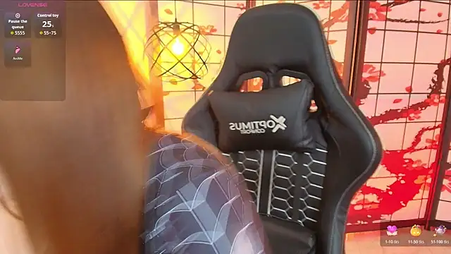 Fluffy Bubble21 online show from 11-15-25, 04:05