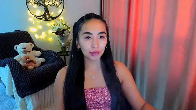 Snapshot of worldofkim chatting on 02-23-26, 04:47 worldofkim online show from 02-23-26, 04:47