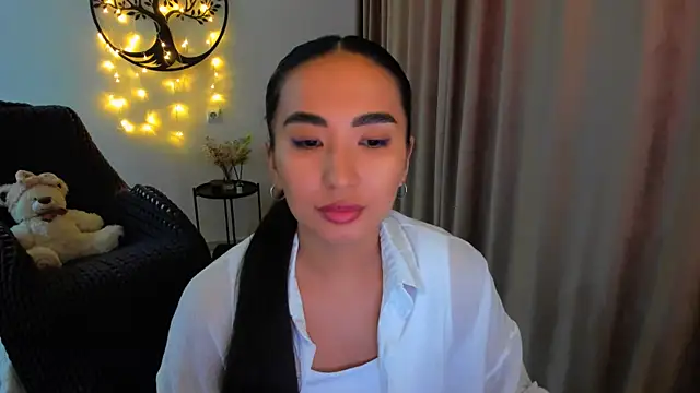 Snapshot of worldofkim chatting on 02-08-26, 12:47 worldofkim online show from 02-08-26, 12:47