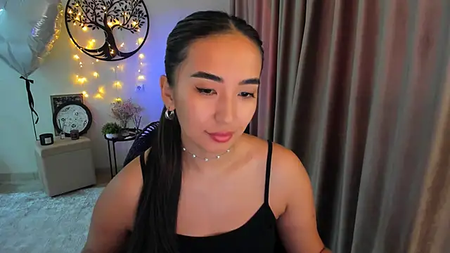 worldofkim online show from 05-19-26, 03:08