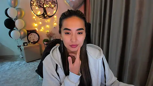 worldofkim online show from 03-26-26, 05:44