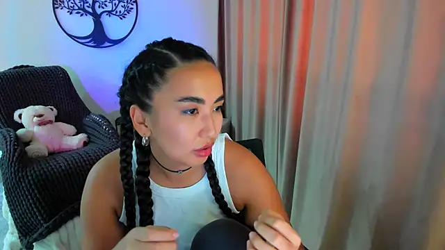 worldofkim online show from 11-09-25, 08:40