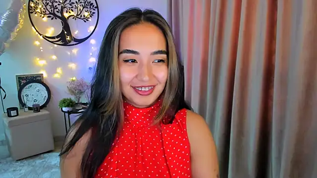 worldofkim online show from 05-26-26, 11:30
