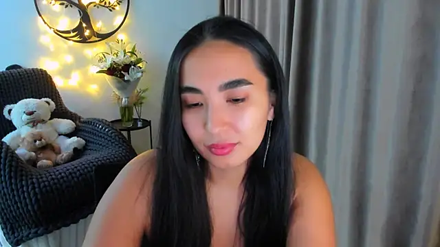 Snapshot of worldofkim chatting on 02-21-26, 09:17 worldofkim online show from 02-21-26, 09:17