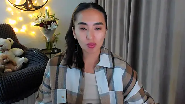 Snapshot of worldofkim chatting on 02-20-26, 10:33 worldofkim online show from 02-20-26, 10:33