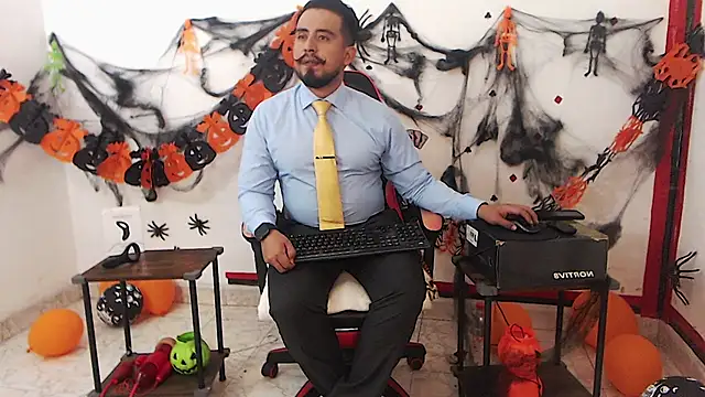 KalethBigDick online show from 10-30-25, 04:44