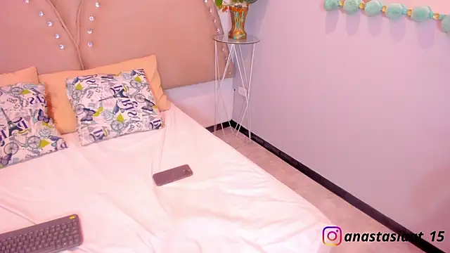 Snapshot of Miia_Thompsonn chatting on 11-25-25, 03:18 Miia Thompsonn online show from 11-25-25, 03:18